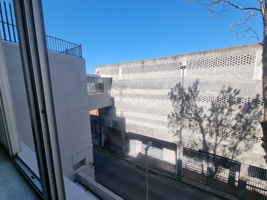 1 Bedroom Property for Sale in Wynberg Western Cape